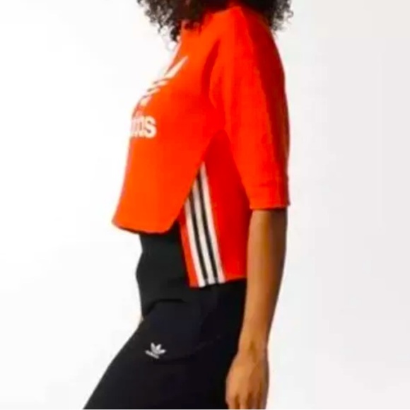 ADIDAS ORIGINAL Mock Neck 3/4 Sleeve Crop Sweatshirt Core Red Size XS - Picture 3 of 14